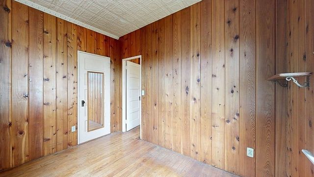 14 Hadwen Rd, Worcester, MA 01602