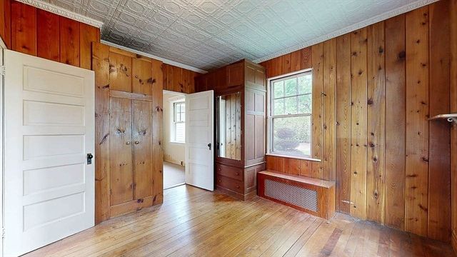 14 Hadwen Rd, Worcester, MA 01602