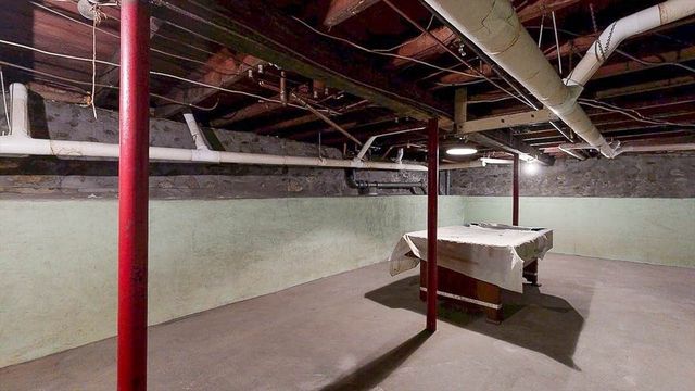 14 Hadwen Rd, Worcester, MA 01602