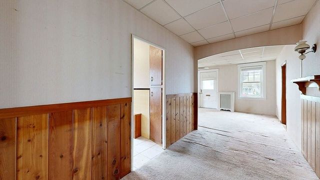 14 Hadwen Rd, Worcester, MA 01602