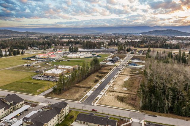 1119 Jersey St, Sandpoint, ID 83864