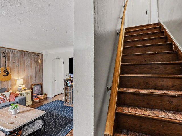 25850 Hanover Street, Dearborn Heights City, MI 48125