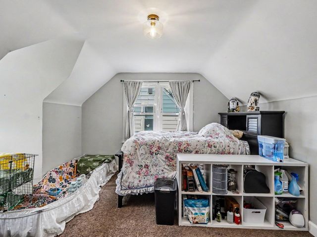 25850 Hanover Street, Dearborn Heights City, MI 48125