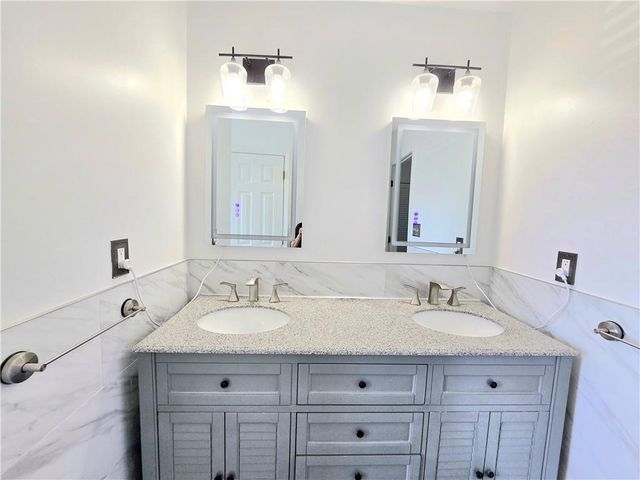 1140 Foxcroft Drive, Morrow, GA 30260