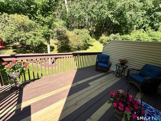 40 Trolley Bridge Road 9, Shelton, CT 06484