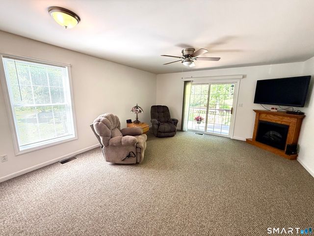 40 Trolley Bridge Road 9, Shelton, CT 06484
