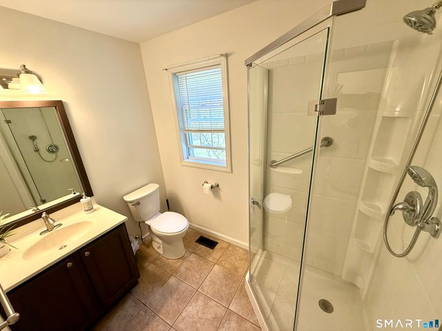 40 Trolley Bridge Road 9, Shelton, CT 06484