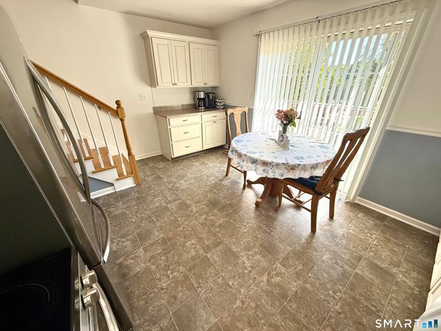 40 Trolley Bridge Road 9, Shelton, CT 06484