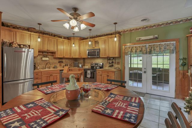 2530 Hamburg Road SW, Lancaster, OH 43130