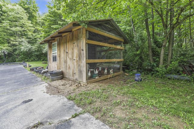 2530 Hamburg Road SW, Lancaster, OH 43130