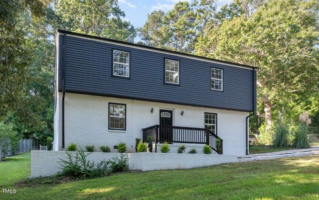 2113 Eveton Lane, Sanford, NC 27330