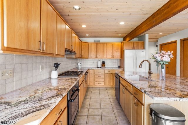 84 Stony Brook Rd, East Amwell Twp., NJ 08525