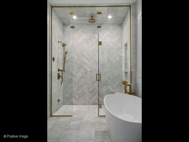 855 W Lill Avenue 2, Chicago, IL 60614