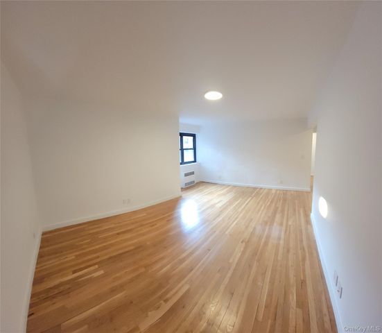 102-25 67th Road 5A, Forest Hills, NY 11375