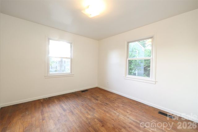 515 Wakefield Drive A, Charlotte, NC 28209