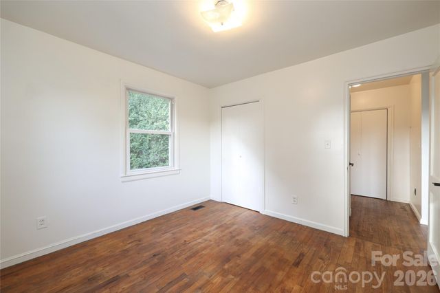 515 Wakefield Drive A, Charlotte, NC 28209