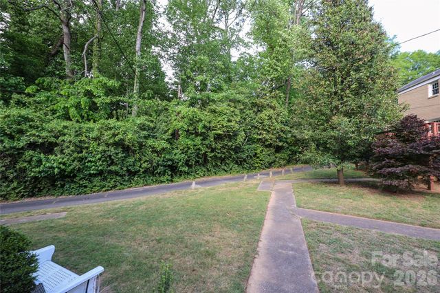 515 Wakefield Drive A, Charlotte, NC 28209