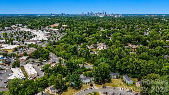 515 Wakefield Drive A, Charlotte, NC 28209