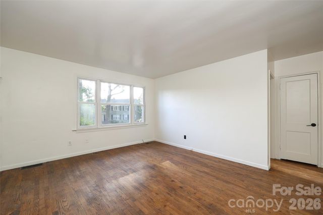 515 Wakefield Drive A, Charlotte, NC 28209