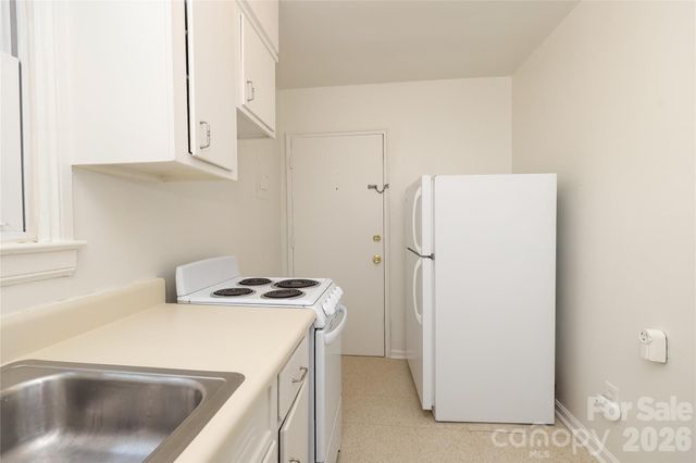 515 Wakefield Drive A, Charlotte, NC 28209