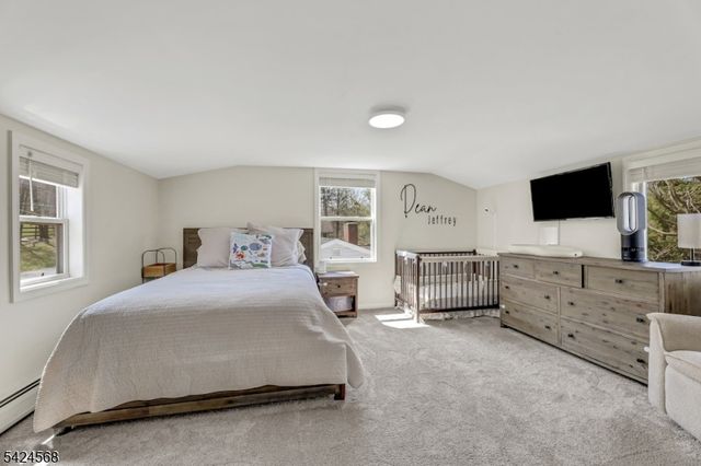 23 Up Mt Glen Lake Dr, West Milford Twp., NJ 07480