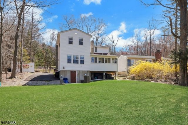 23 Up Mt Glen Lake Dr, West Milford Twp., NJ 07480