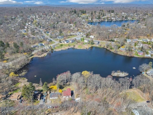 23 Up Mt Glen Lake Dr, West Milford Twp., NJ 07480