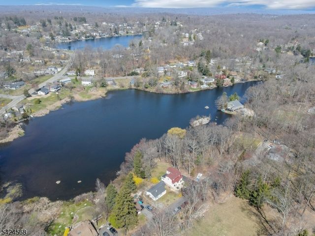 23 Up Mt Glen Lake Dr, West Milford Twp., NJ 07480