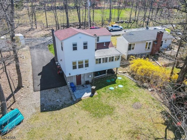 23 Up Mt Glen Lake Dr, West Milford Twp., NJ 07480