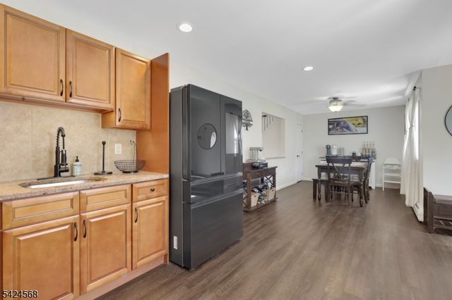 23 Up Mt Glen Lake Dr, West Milford Twp., NJ 07480