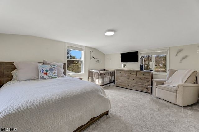 23 Up Mt Glen Lake Dr, West Milford Twp., NJ 07480