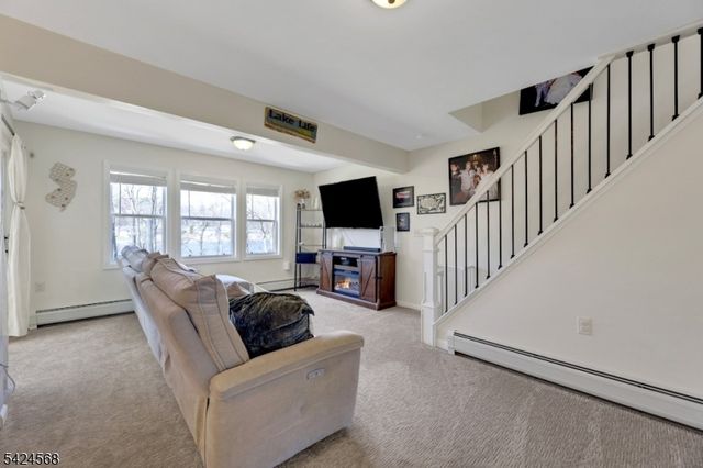 23 Up Mt Glen Lake Dr, West Milford Twp., NJ 07480