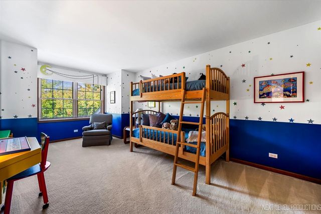 1919 Waverly Circle, St. Charles, IL 60174