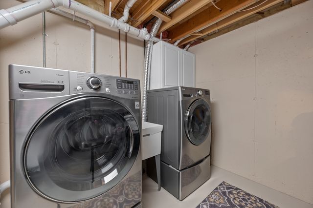 1919 Waverly Circle, St. Charles, IL 60174