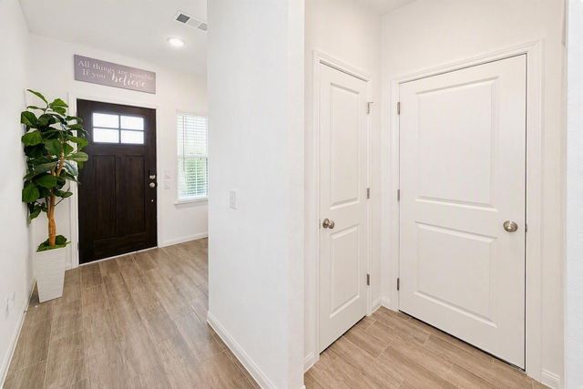18122 Sonresa Way, Tomball, TX 77377