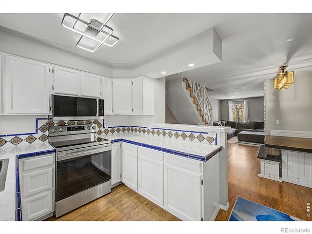 9525 W Coal Mine Avenue A, Littleton, CO 80123