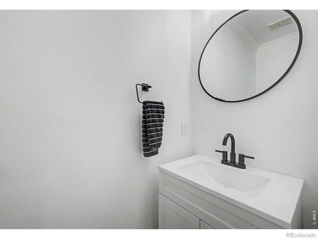9525 W Coal Mine Avenue A, Littleton, CO 80123