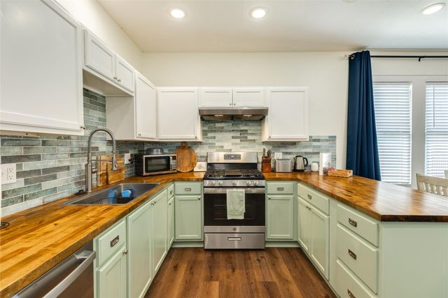 4213 Avenue S, Galveston, TX 77550