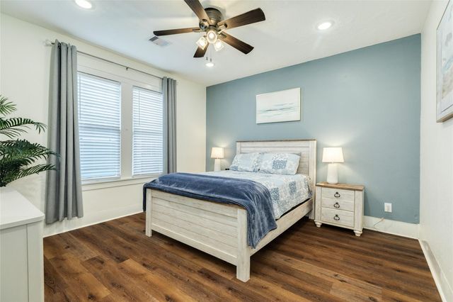 4213 Avenue S, Galveston, TX 77550