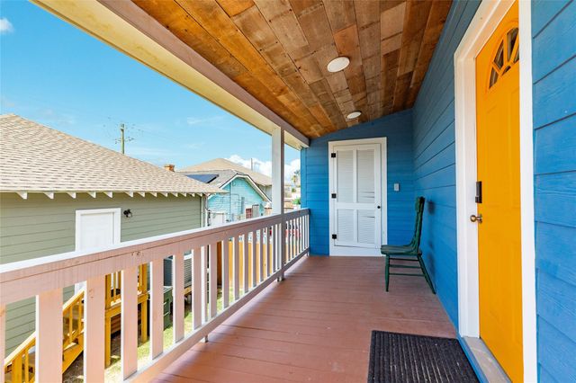 4213 Avenue S, Galveston, TX 77550