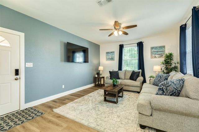 4213 Avenue S, Galveston, TX 77550