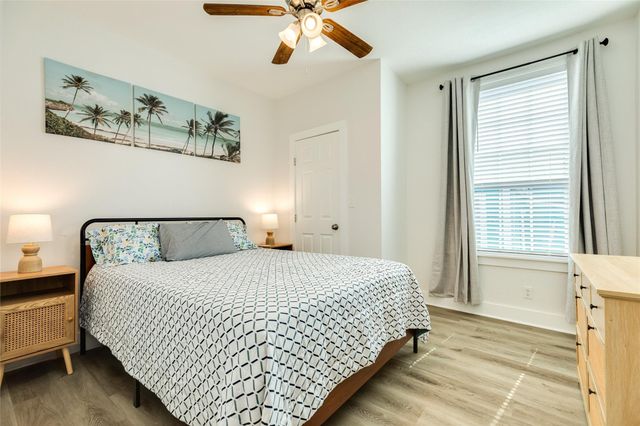 4213 Avenue S, Galveston, TX 77550