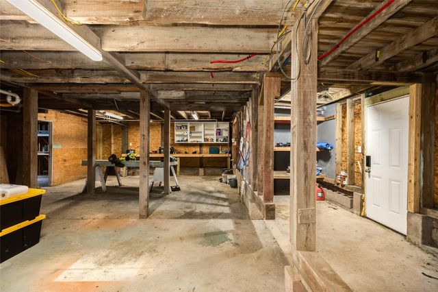 4213 Avenue S, Galveston, TX 77550