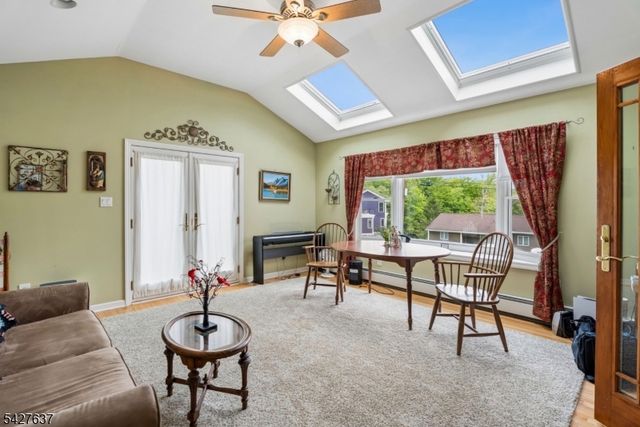 6 Waters Edge, Kinnelon Boro, NJ 07405