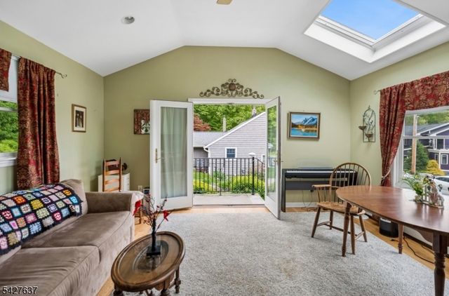 6 Waters Edge, Kinnelon Boro, NJ 07405