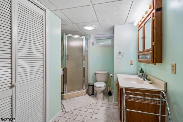 6 Waters Edge, Kinnelon Boro, NJ 07405