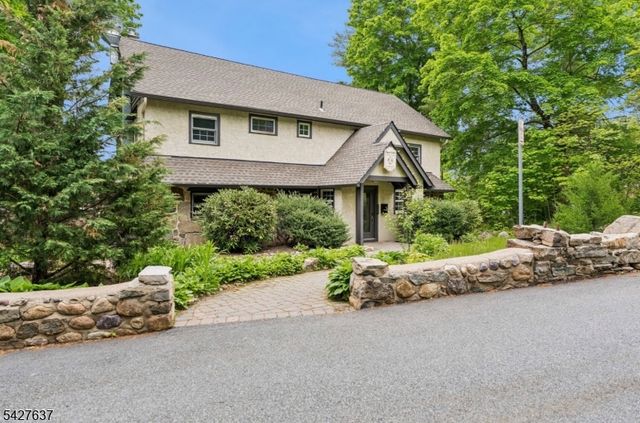 6 Waters Edge, Kinnelon Boro, NJ 07405