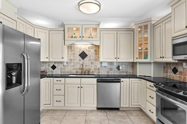 900 Gulf Shore Drive 5, Destin, FL 32541