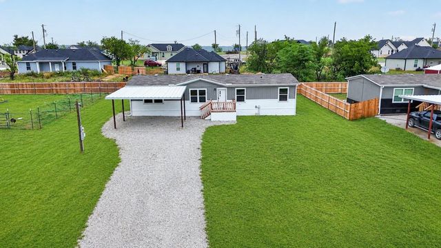 215 Overland Trail, Bridgeport, TX 76426