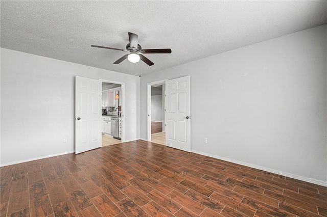 801 Pinoak Street, Centerton, AR 72719